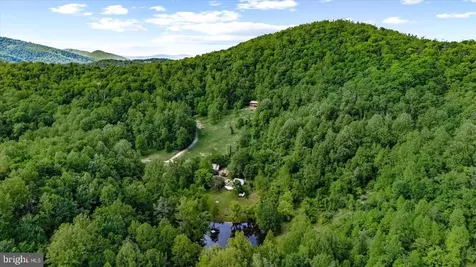 32 New Moon Lane Sperryville VA 22740