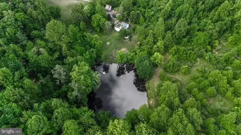 32 New Moon Lane Sperryville VA 22740