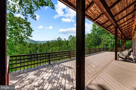 32 New Moon Lane Sperryville VA 22740