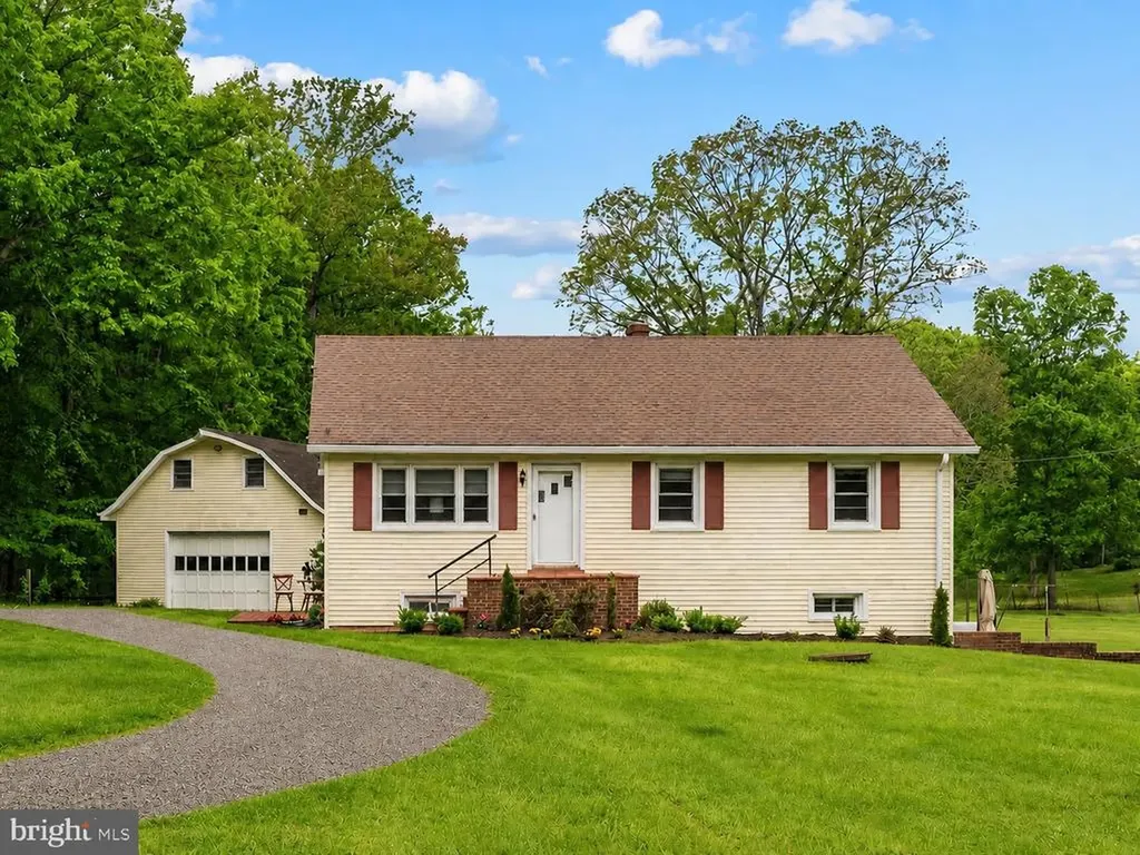 85 Poes Road S Amissville VA 20106