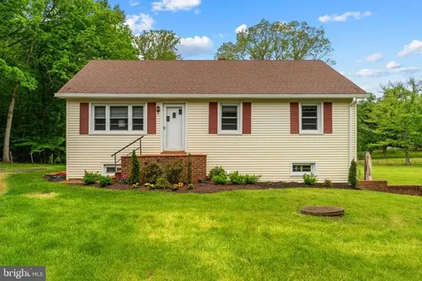 85 Poes Road S Amissville VA 20106