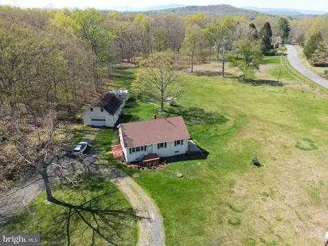 85 Poes Road S Amissville VA 20106