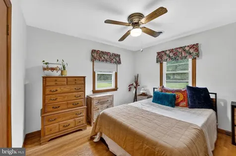 85 Poes Road S Amissville VA 20106