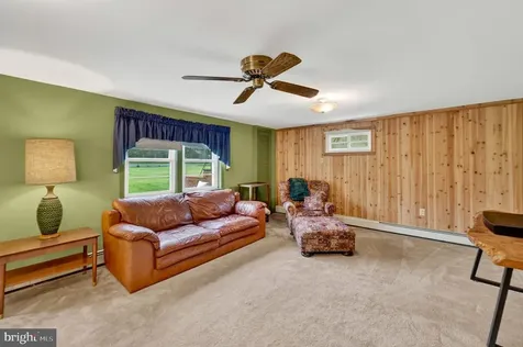85 Poes Road S Amissville VA 20106