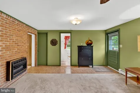 85 Poes Road S Amissville VA 20106