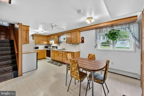 85 Poes Road S Amissville VA 20106