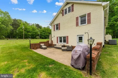 85 Poes Road S Amissville VA 20106