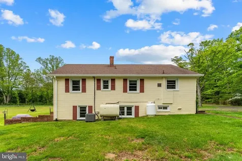 85 Poes Road S Amissville VA 20106