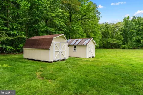 85 Poes Road S Amissville VA 20106