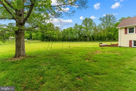 85 Poes Road S Amissville VA 20106