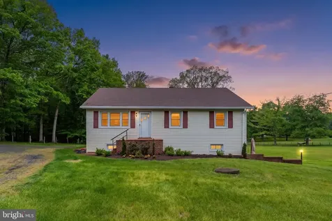 85 Poes Road S Amissville VA 20106