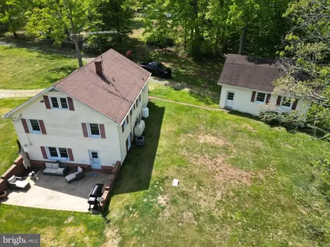 85 Poes Road S Amissville VA 20106