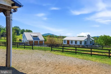 23 White Horse Hill Lane Amissville VA 20106