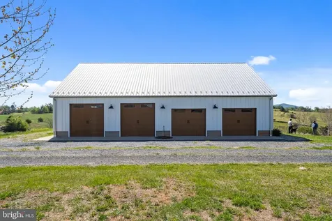 23 White Horse Hill Lane Amissville VA 20106