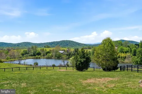 23 White Horse Hill Lane Amissville VA 20106