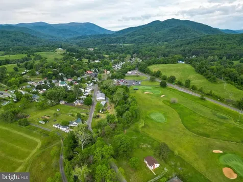 49 Water Street Sperryville VA 22740
