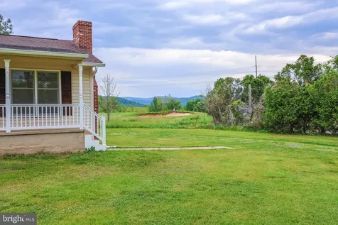 49 Water Street Sperryville VA 22740