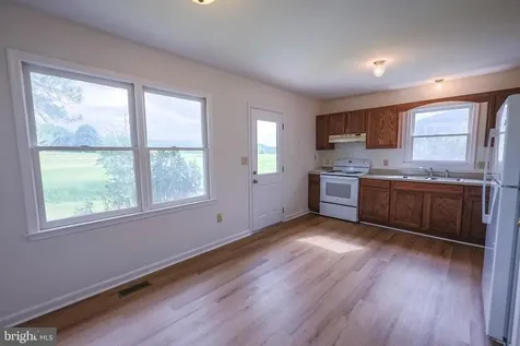 49 Water Street Sperryville VA 22740