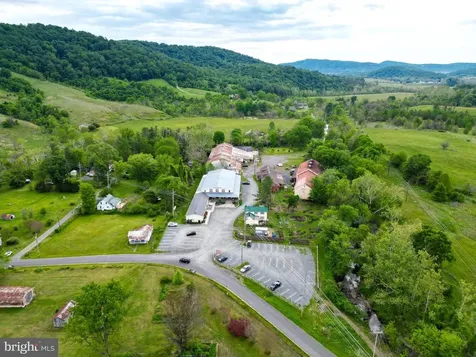 49 Water Street Sperryville VA 22740