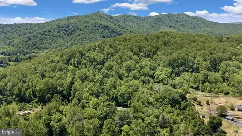 105 Swindler Hollow Road Sperryville VA 22740