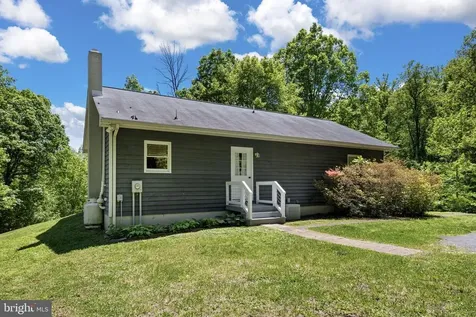 105 Swindler Hollow Road Sperryville VA 22740