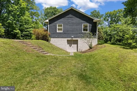 105 Swindler Hollow Road Sperryville VA 22740