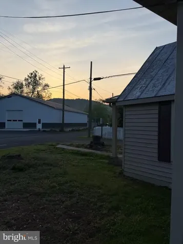 22 Water Street Sperryville VA 22740