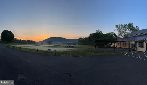 22 Water Street Sperryville VA 22740
