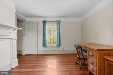 15 Chilton Lane Sperryville VA 22740
