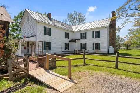 15 Chilton Lane Sperryville VA 22740