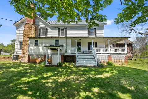 15 Chilton Lane Sperryville VA 22740