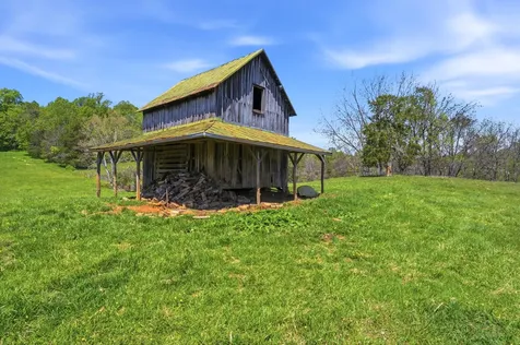 15 Chilton Lane Sperryville VA 22740