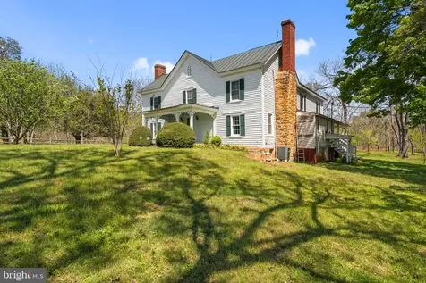 15 Chilton Lane Sperryville VA 22740