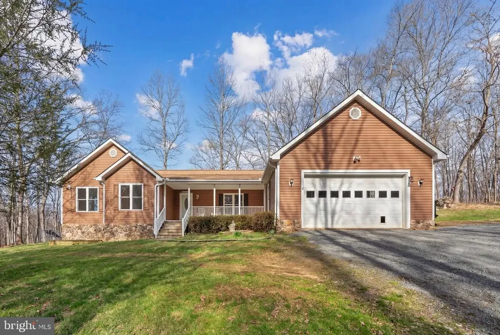 584 Poes Road S Amissville VA 20106