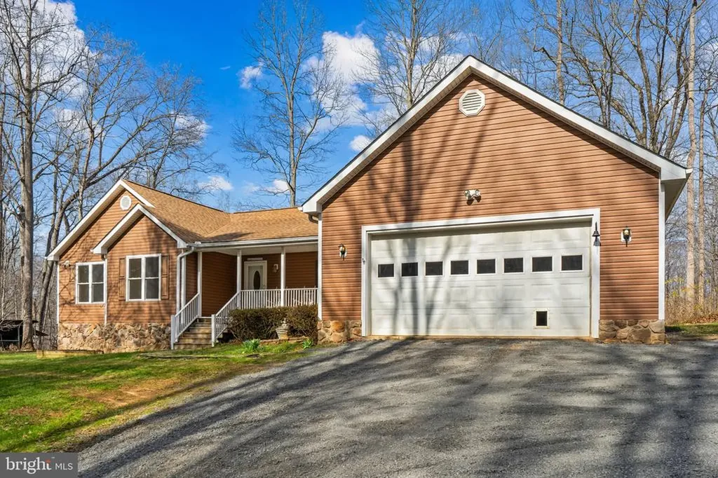 584 Poes Road S Amissville VA 20106