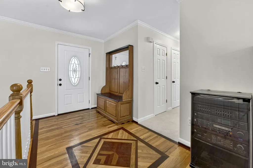 584 Poes Road S Amissville VA 20106