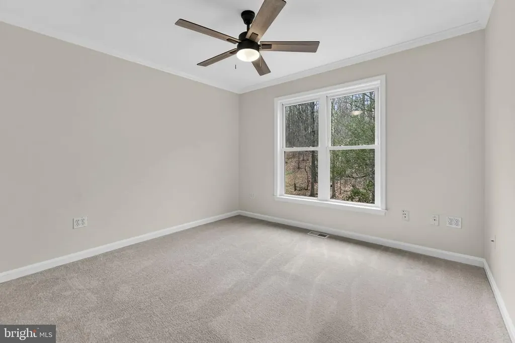 584 Poes Road S Amissville VA 20106