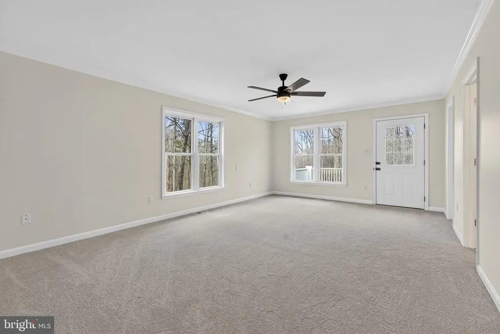 584 Poes Road S Amissville VA 20106