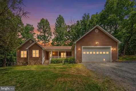 584 Poes Road S Amissville VA 20106