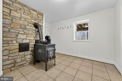 584 Poes Road S Amissville VA 20106