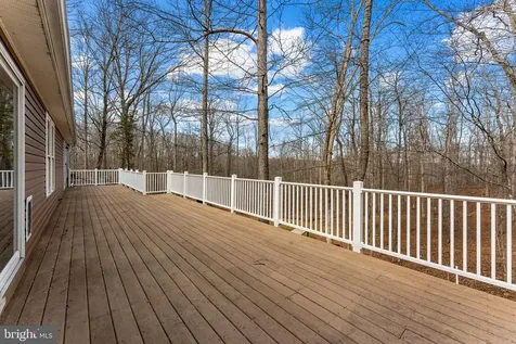 584 Poes Road S Amissville VA 20106