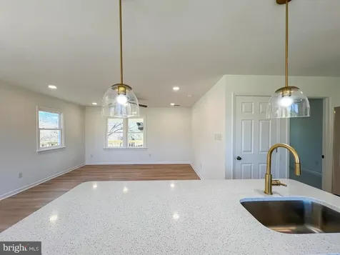 22 Hopewell Lane Sperryville VA 22740