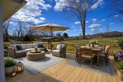 22 Hopewell Lane Sperryville VA 22740