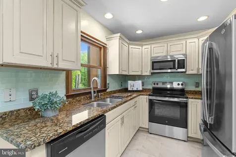 14945 Lee Highway Amissville VA 20106