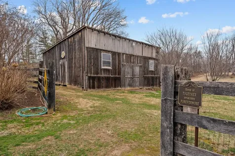 94 Old Hollow Road Sperryville VA 22740