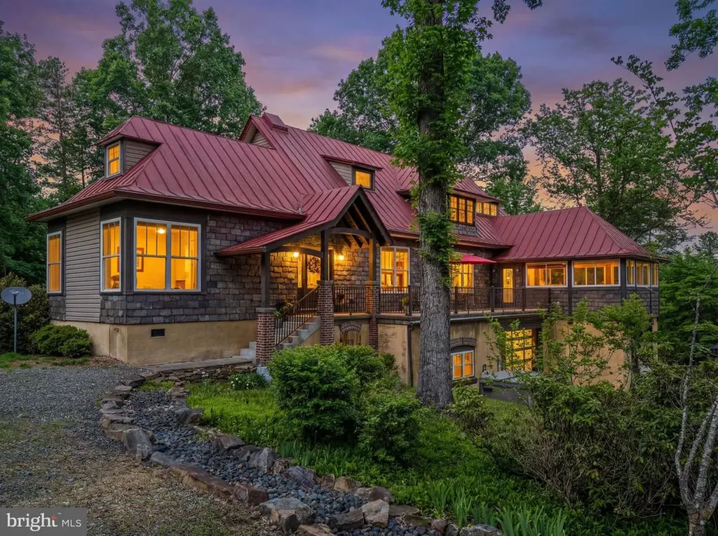 40 Angel Kiss Lane Castleton VA 22716