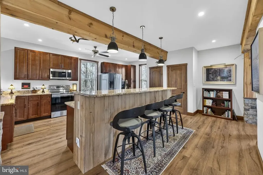 40 Angel Kiss Lane Castleton VA 22716