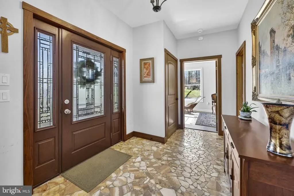 40 Angel Kiss Lane Castleton VA 22716