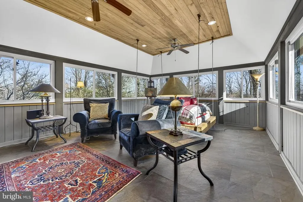 40 Angel Kiss Lane Castleton VA 22716