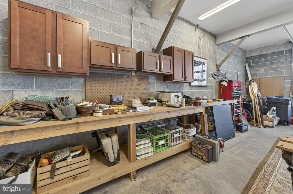 40 Angel Kiss Lane Castleton VA 22716